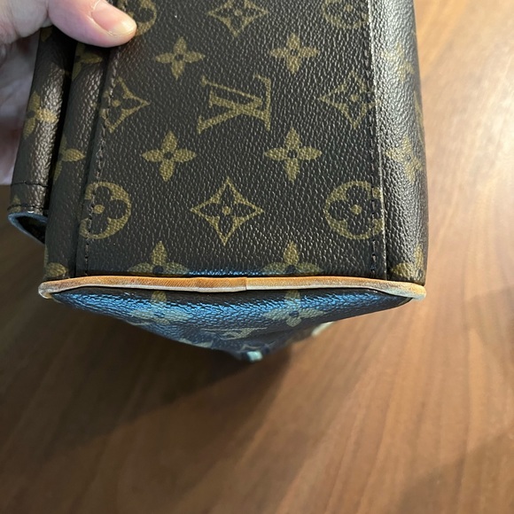 Louis Vuitton Manhattan PM monogram - Picture 9 of 15